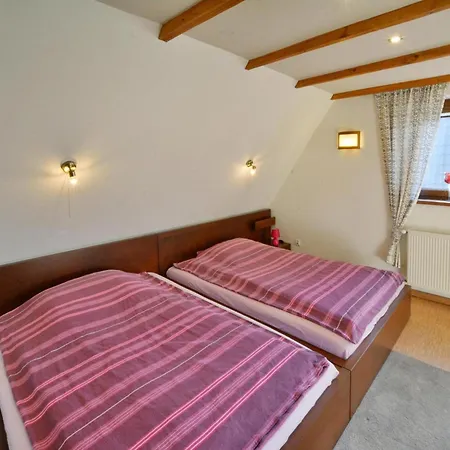 빌라 Comfortable With A Garden, Kolobrzeg Luboszyce