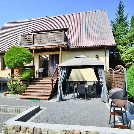 빌라 Comfortable With A Garden, Kolobrzeg