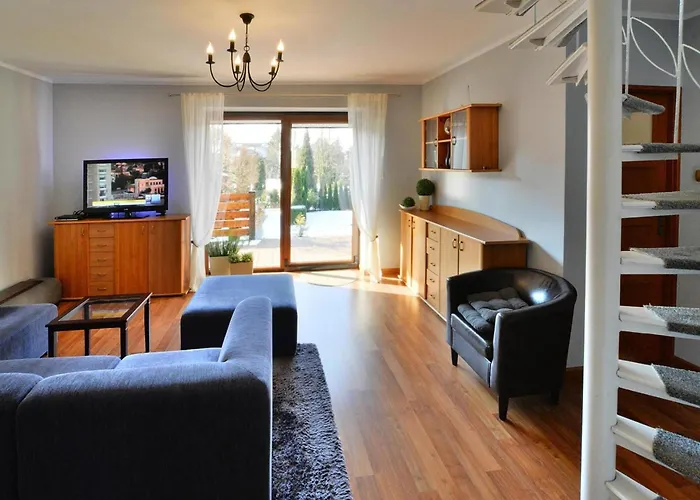 Villa Comfortable With A Garden, Kolobrzeg *