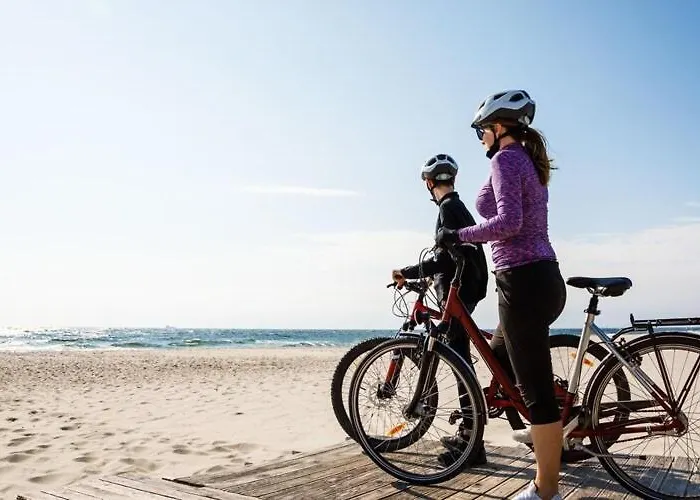 Villa Comfortable With A Garden, Kolobrzeg *