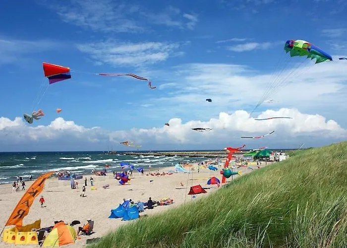 Villa Comfortable With A Garden, Kolobrzeg